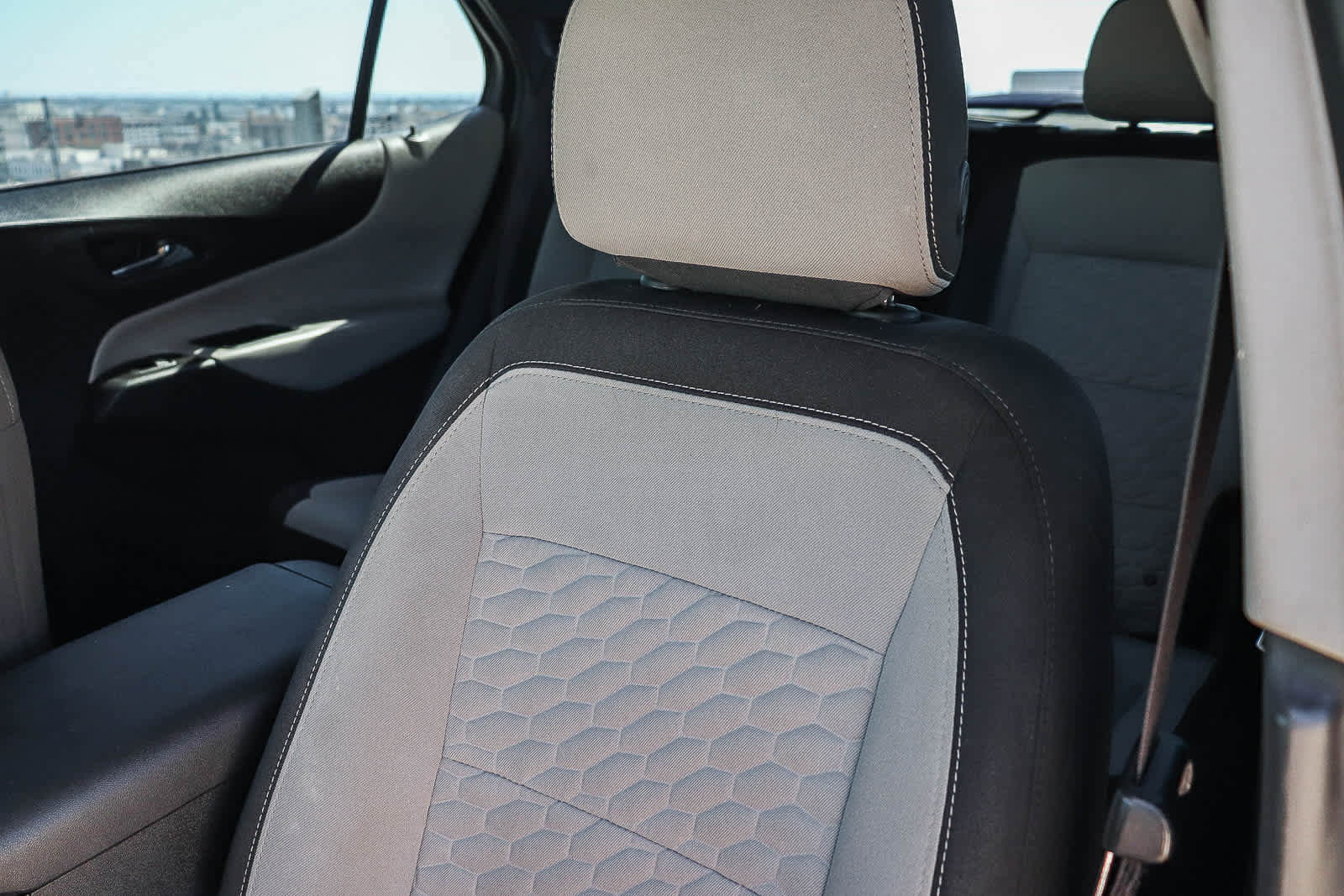 Used 2020 Chevrolet Equinox LS w/ LPO, Blackout Package image 24