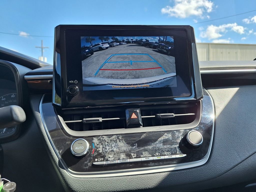 Used 2023 Toyota Corolla LE image 14
