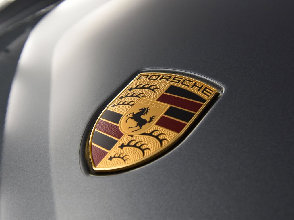 Used 2025 Porsche 718 Cayman RWD image 36