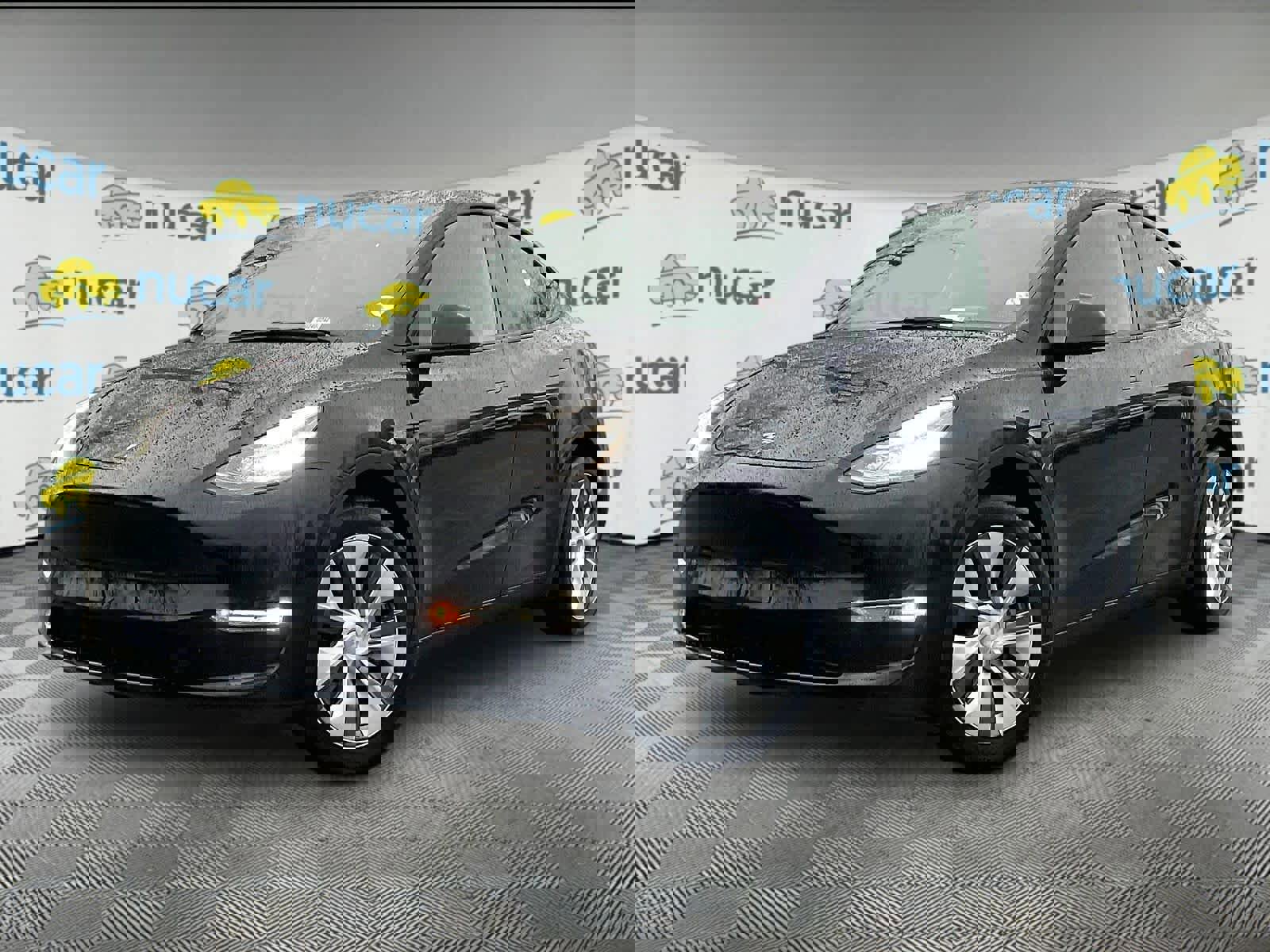 Used 2023 Tesla Model Y Long Range AWD/4WD image 3