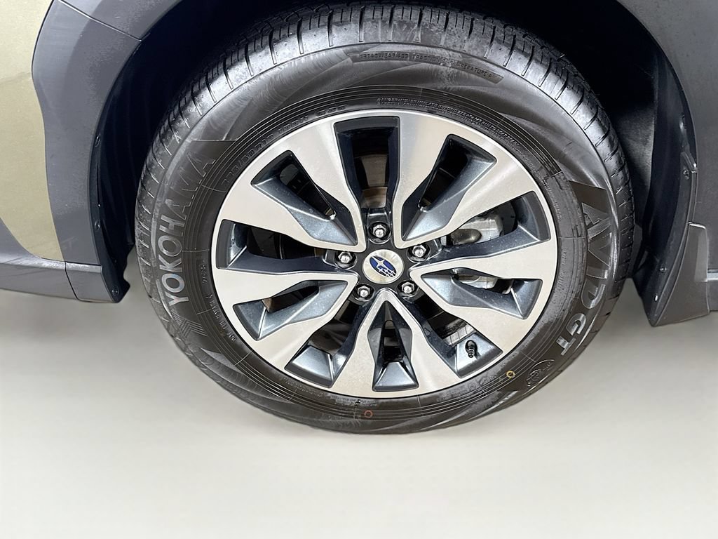 Used 2023 Subaru Outback Touring XT AWD/4WD image 41