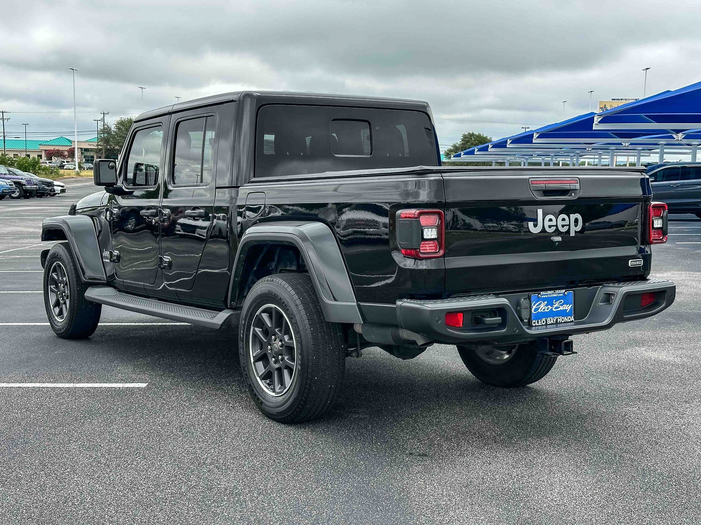 Used 2020 Jeep Gladiator Overland AWD/4WD image 8