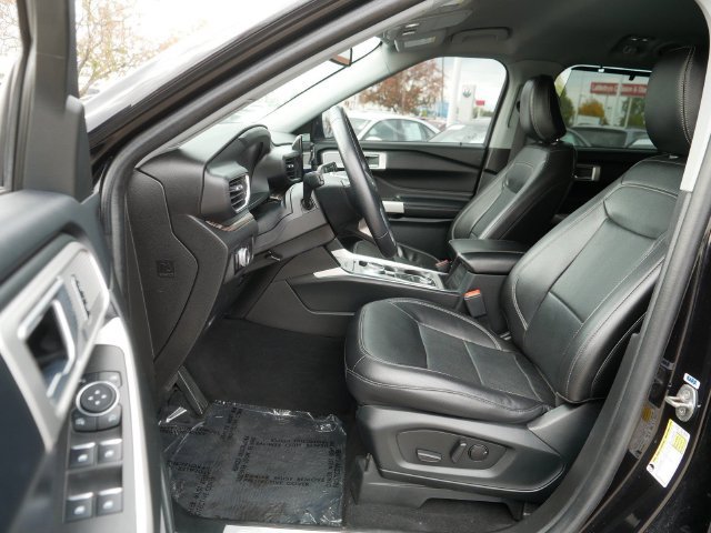 Used 2023 Ford Explorer Limited AWD/4WD image 13