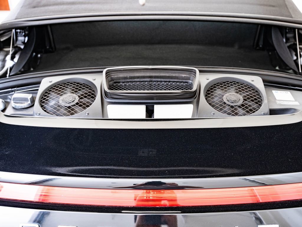 Used 2013 Porsche 911 Carrera 4S image 49