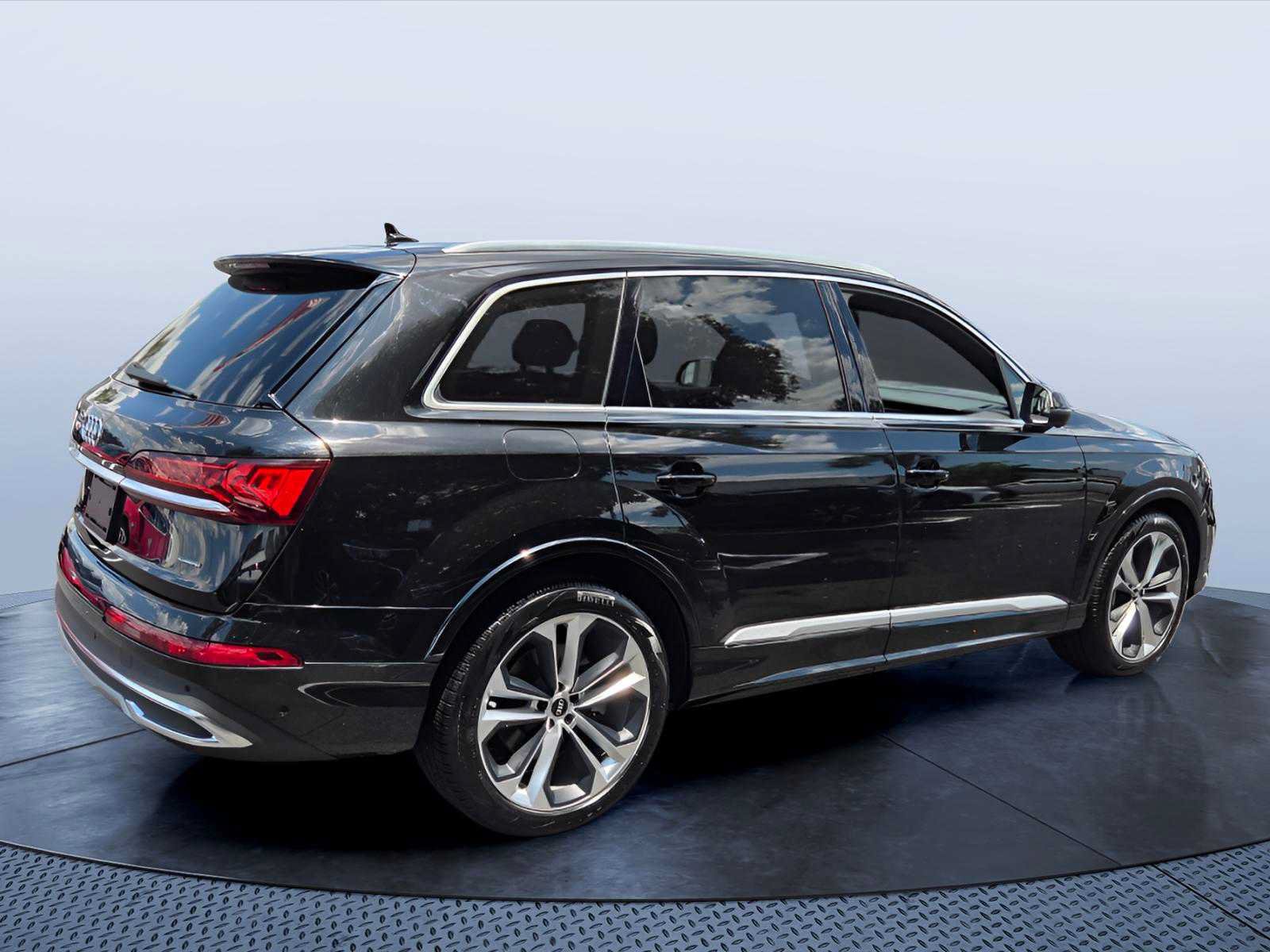 Used 2022 Audi Q7 3.0T Prestige w/ Prestige Package AWD/4WD image 6