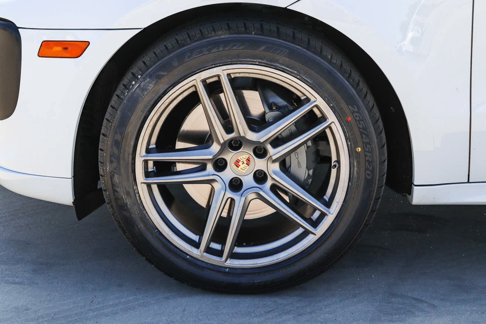 Used 2020 Porsche Macan S AWD/4WD image 11
