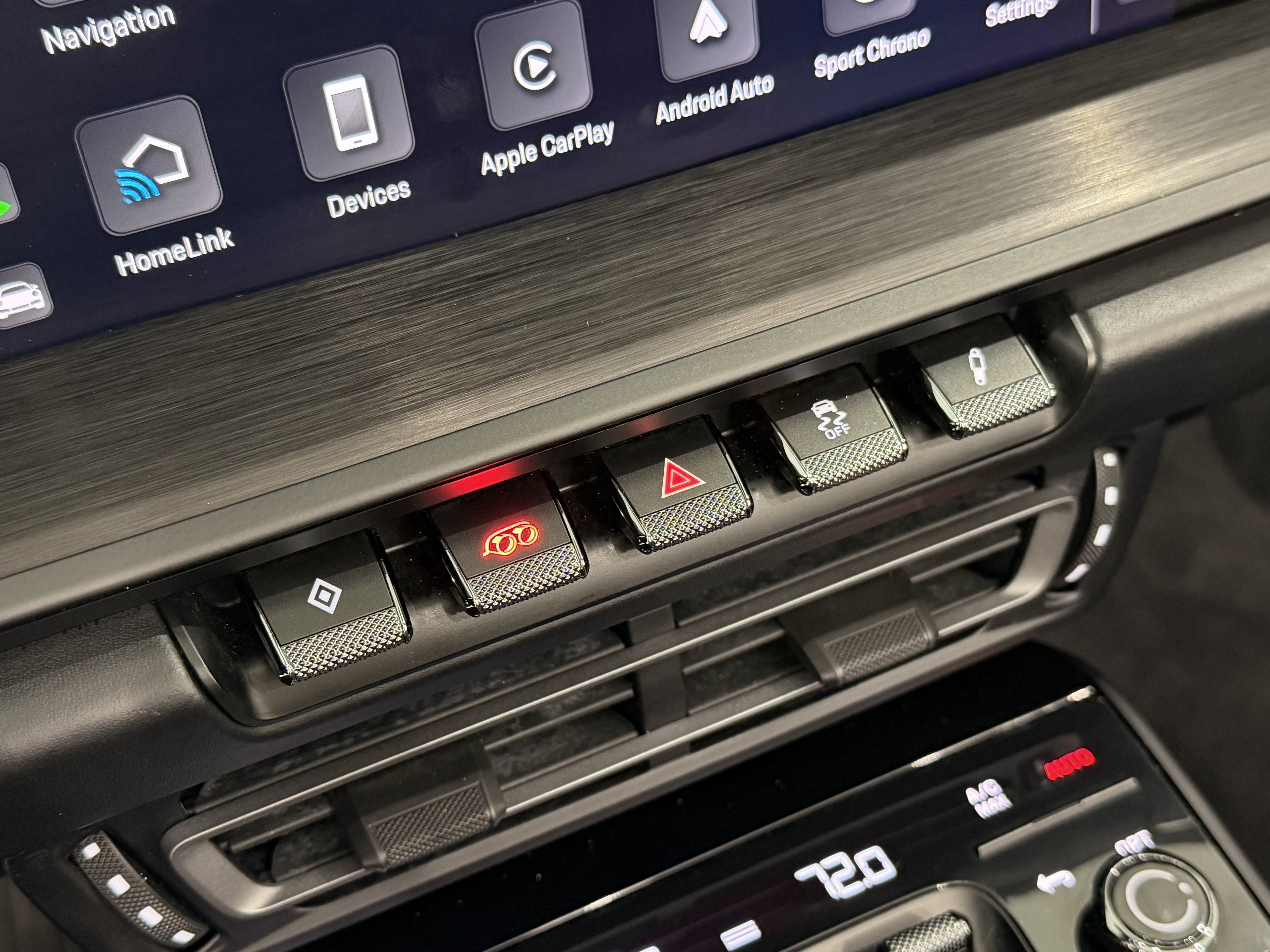 Certified 2022 Porsche 911 Carrera GTS image 40