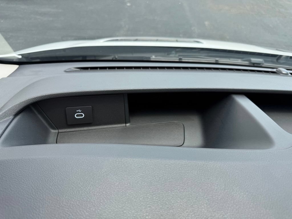 New 2026 Ford Transit 250 148 Medium Roof Extended AWD w/ Load Area Protection Package image 32