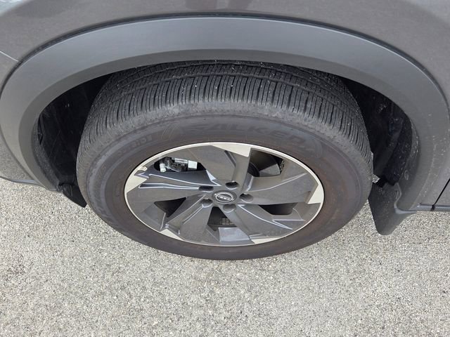 Used 2026 Nissan Rogue SV FWD image 17