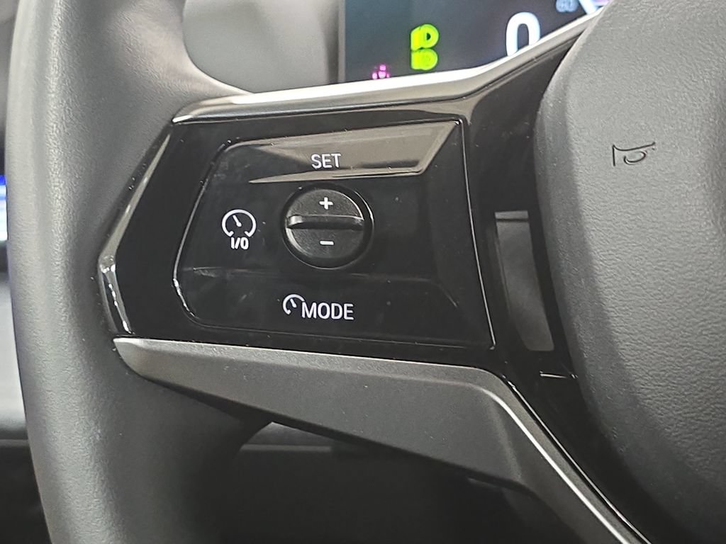 Certified 2025 BMW i5 eDrive40i w/ Premium Package RWD image 12