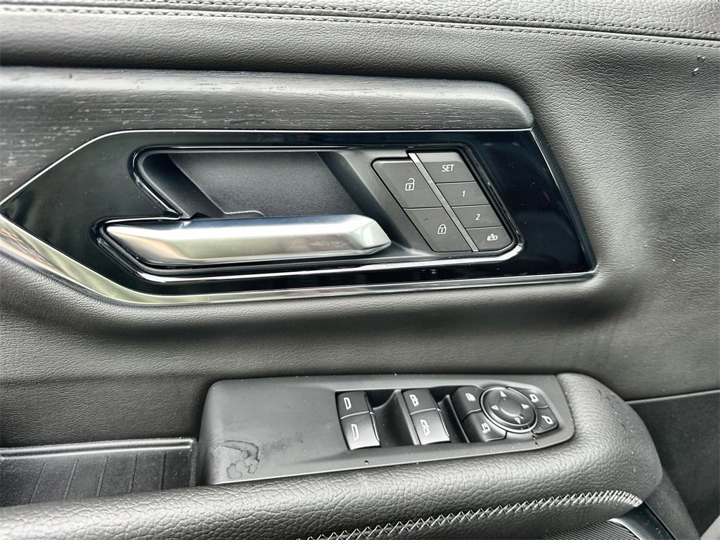 New 2026 GMC Yukon Denali w/ Sun & Power Step Package image 22