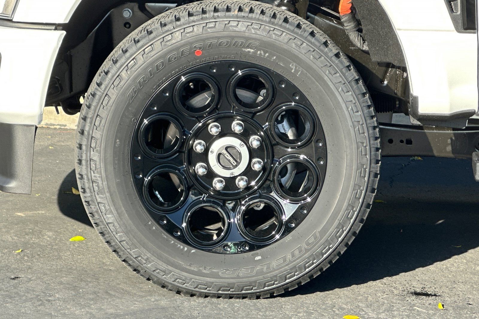 New 2026 Ford F250 Lariat w/ Black Appearance Package image 25