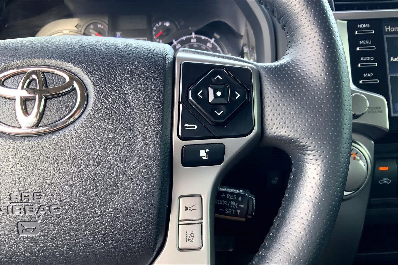 Used 2024 Toyota 4Runner SR5 Premium w/ Moonroof Package AWD/4WD image 25