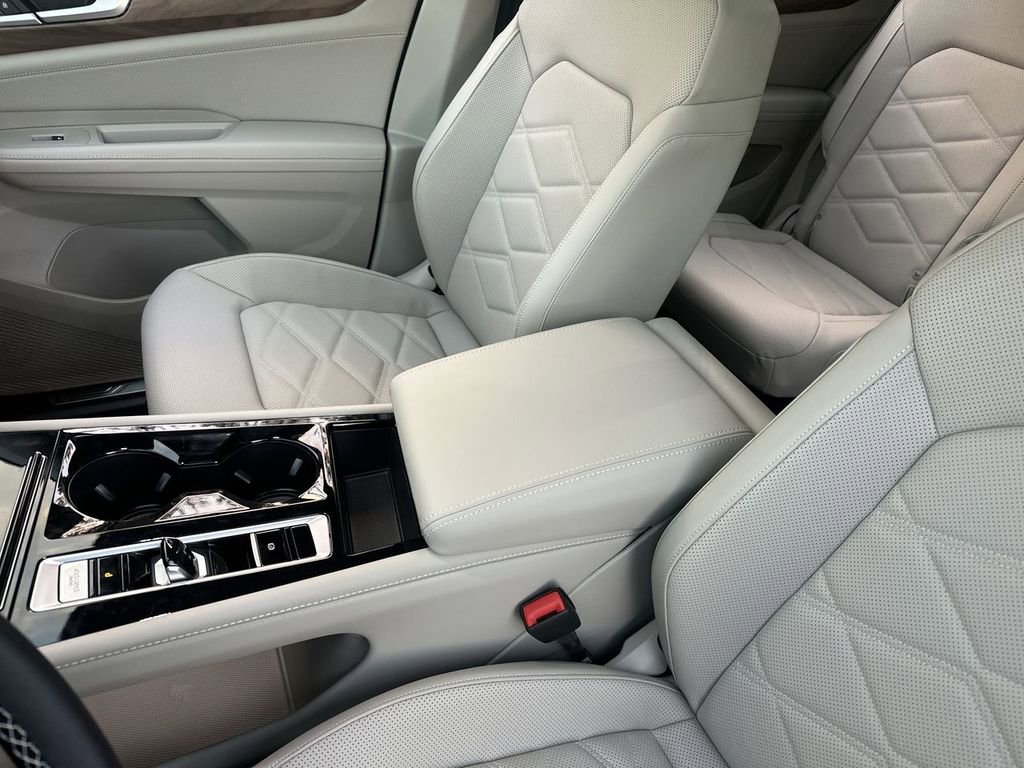 New 2026 Volkswagen Atlas SE image 21