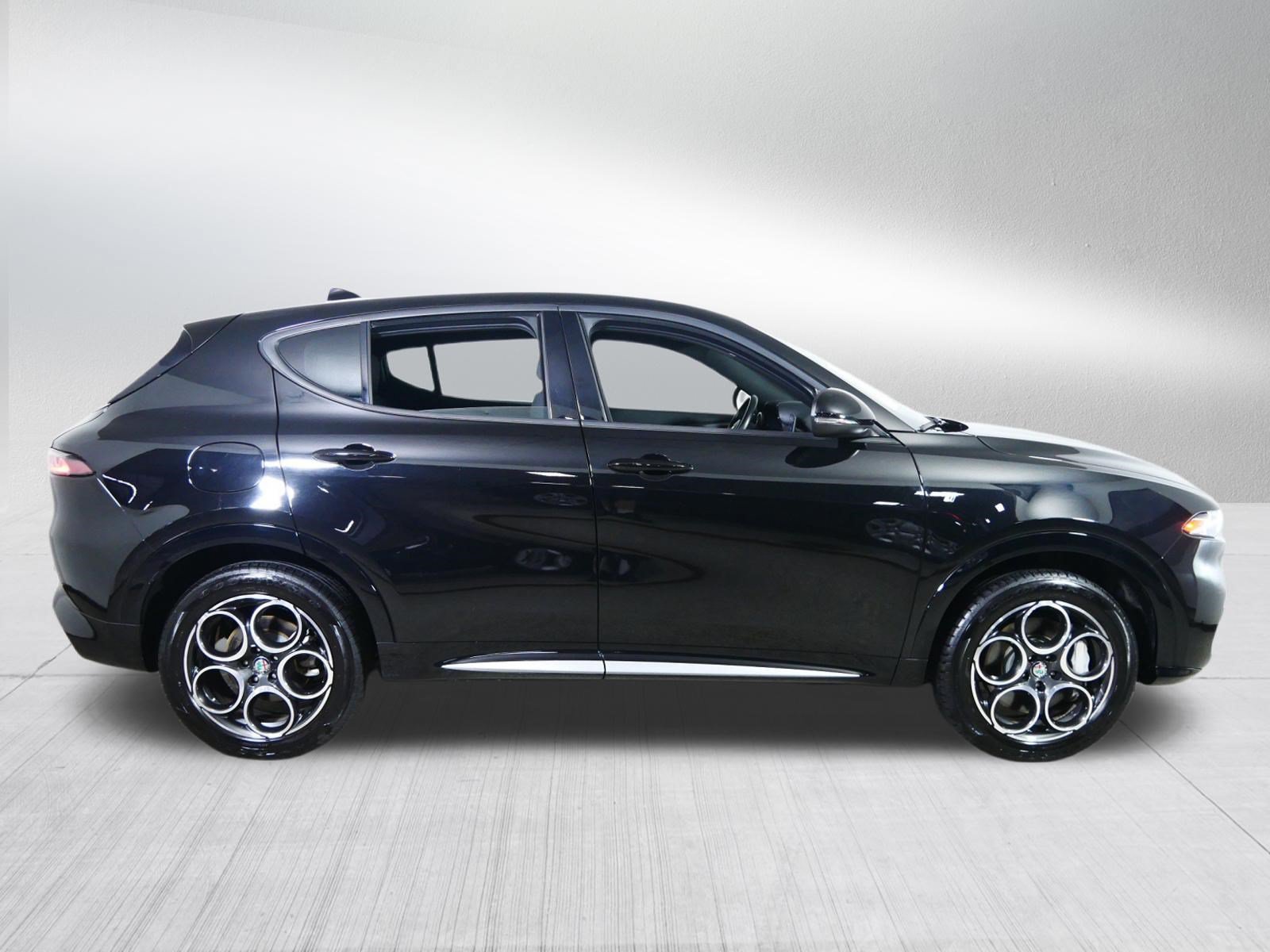 Used 2024 Alfa Romeo Tonale Ti AWD/4WD image 8