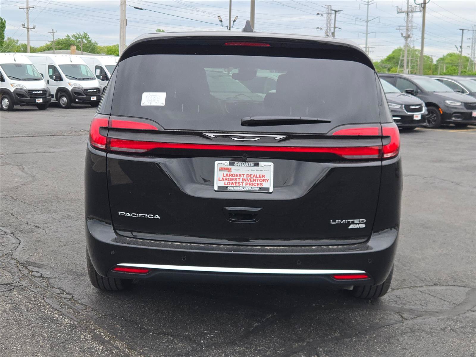 New 2027 Chrysler Pacifica Limited AWD/4WD image 15