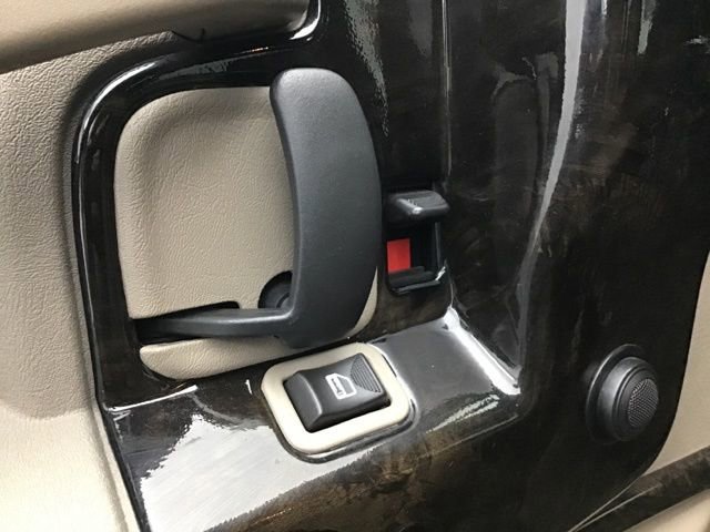 Used 2019 GMC Savana 2500 Extended w/ Enhanced Convenience Package image 17