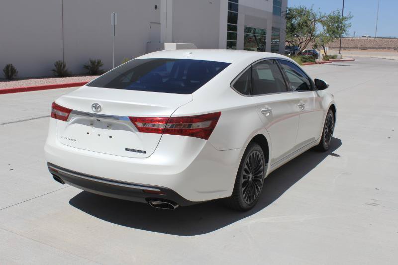 Used 2018 Toyota Avalon Touring w/ Carpet Mat Package FWD image 5