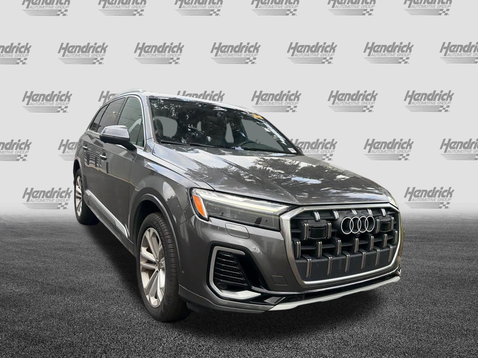 Used 2025 Audi Q7 3.0T Premium Plus AWD/4WD image 5