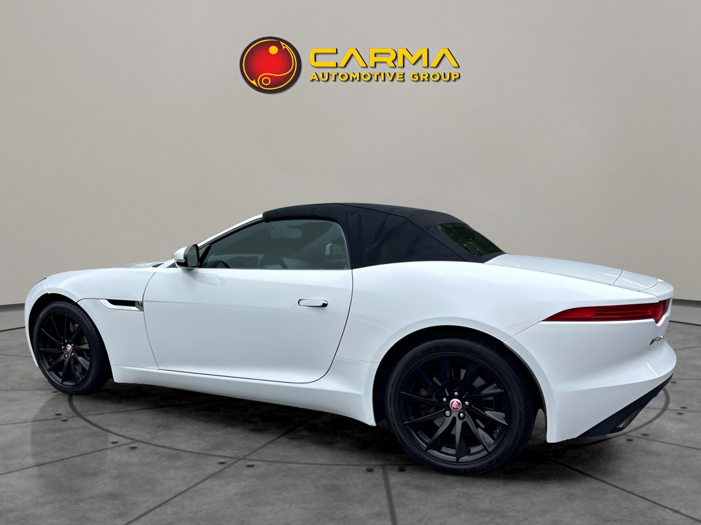 Used 2016 Jaguar F-TYPE Convertible image 3