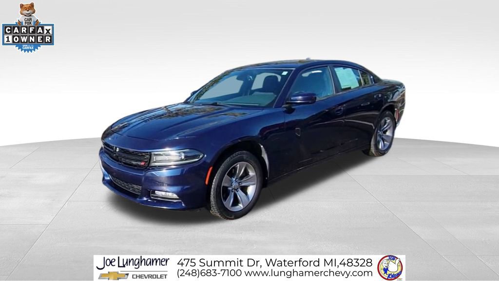 Used 2015 Dodge Charger SXT image 4