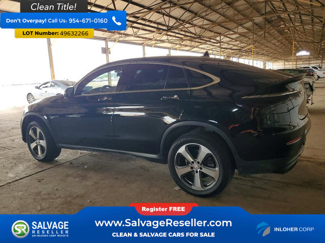 Used 2017 Mercedes-Benz GLC 300 4MATIC Coupe image 3