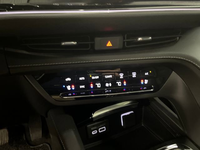 Used 2023 Buick Envision Avenir image 16