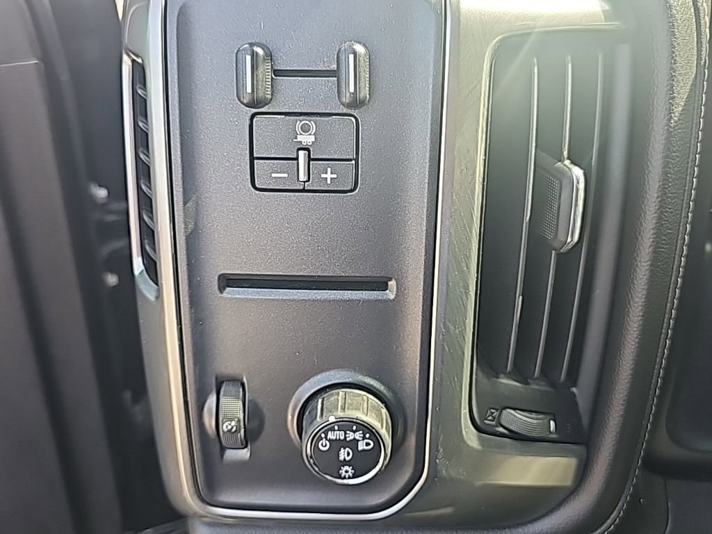 Used 2017 Chevrolet Silverado 2500 LTZ w/ Duramax Plus Package RWD image 17
