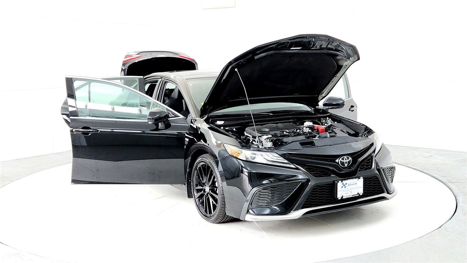 Certified 2023 Toyota Camry XSE w/ Cold Weather Package AWD/4WD image 9