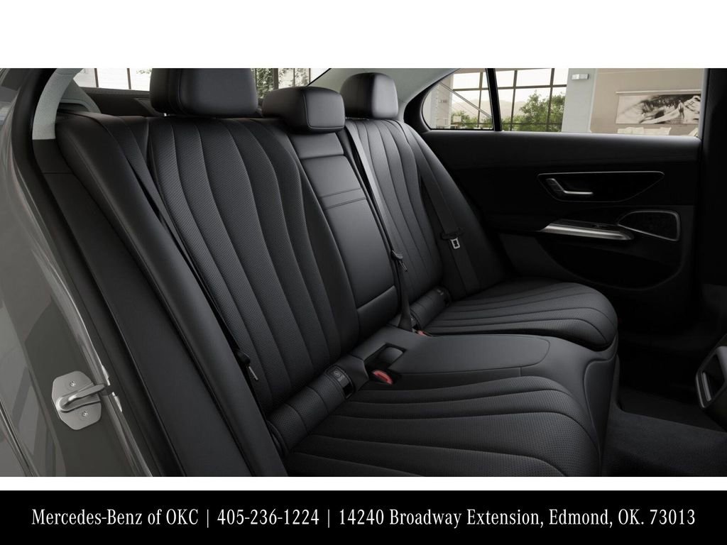 New 2026 Mercedes-Benz E 350 4MATIC Sedan image 5