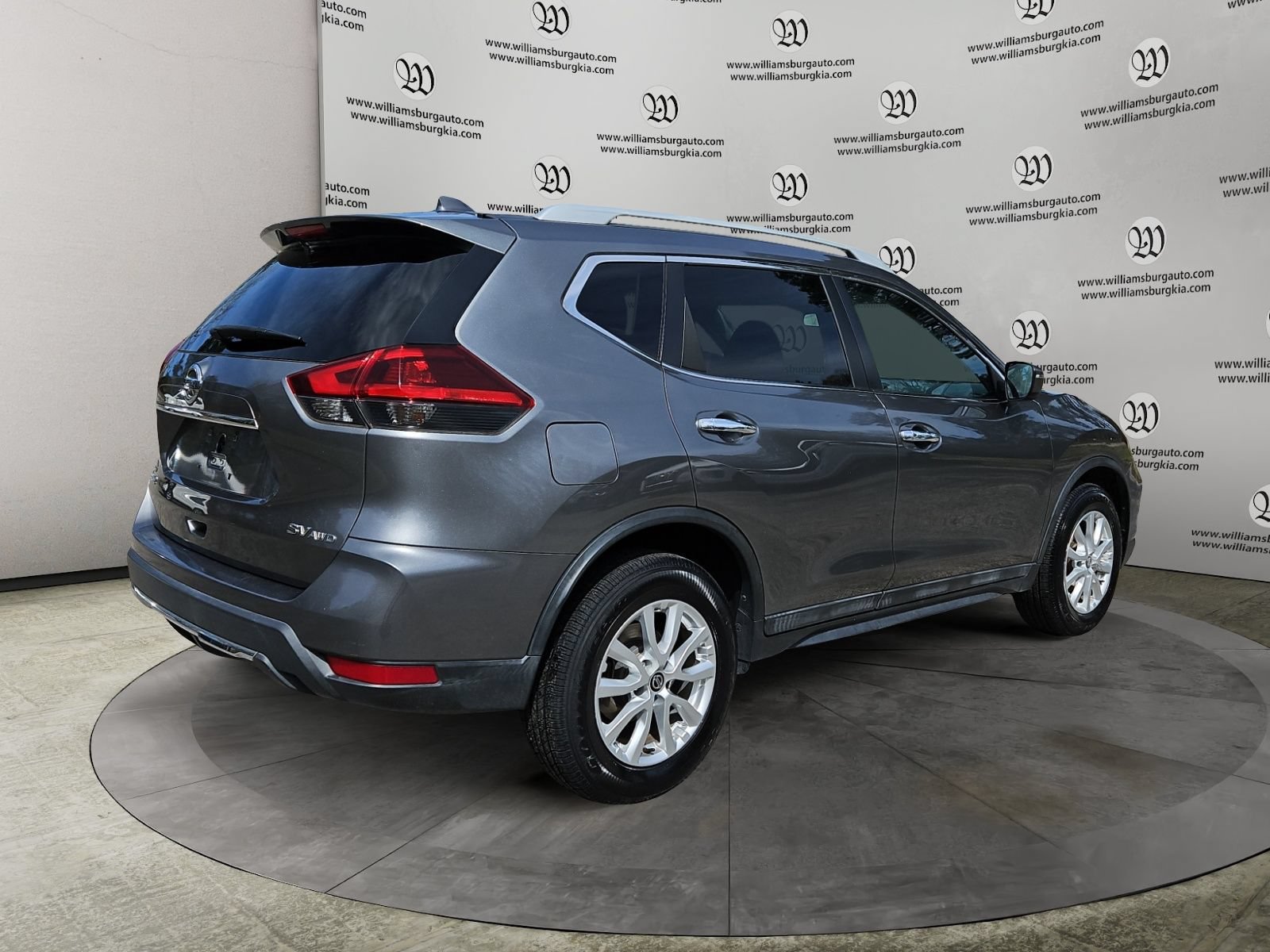 Used 2018 Nissan Rogue SV AWD/4WD image 5