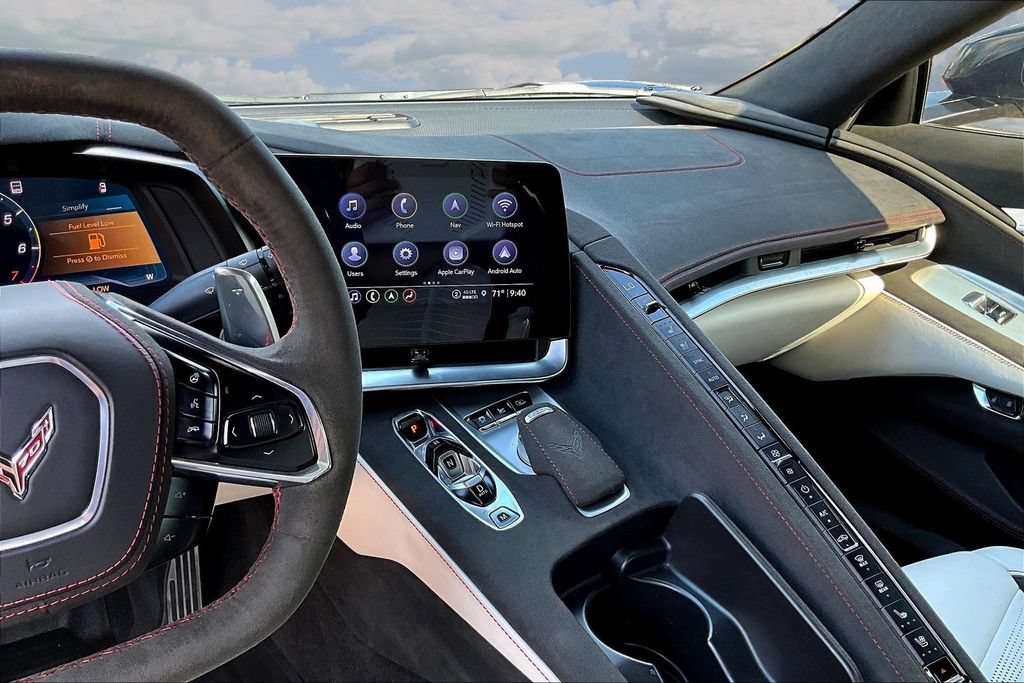 Used 2023 Chevrolet Corvette Stingray Premium Conv RWD image 9