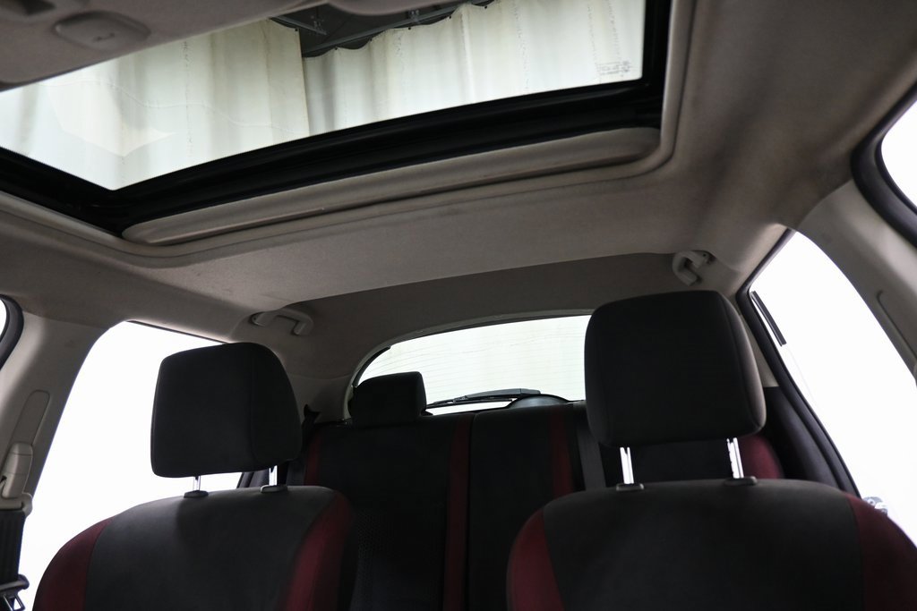 Used 2017 Nissan Juke SV image 4