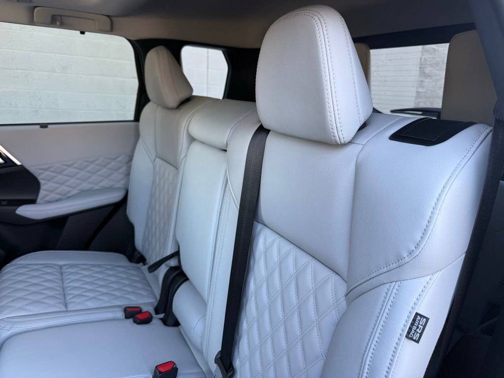 New 2025 Mitsubishi Outlander SEL image 25