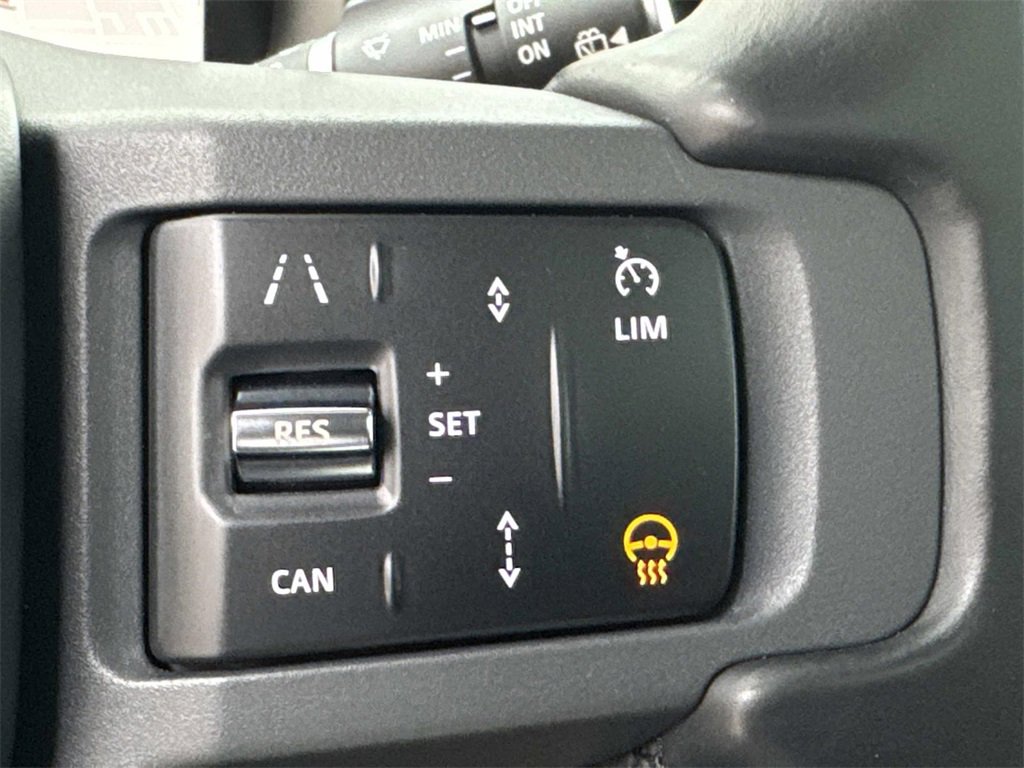 Used 2023 Land Rover Defender 110 X image 26