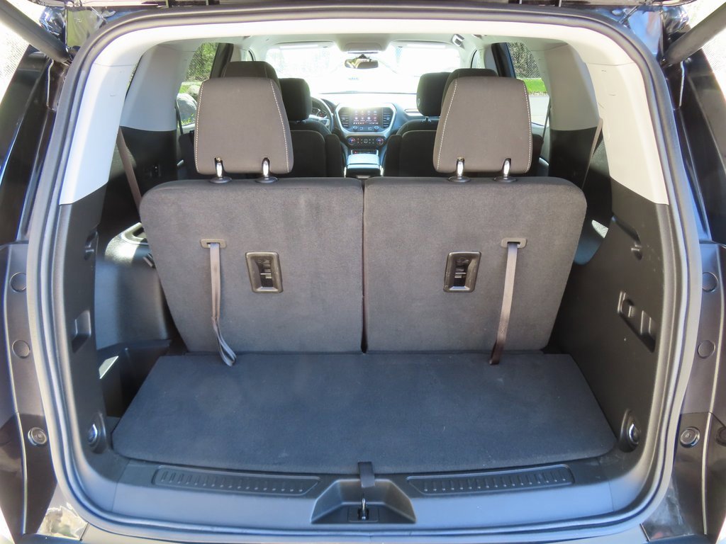 Used 2023 GMC Acadia SLE w/ Driver Convenience Package image 15