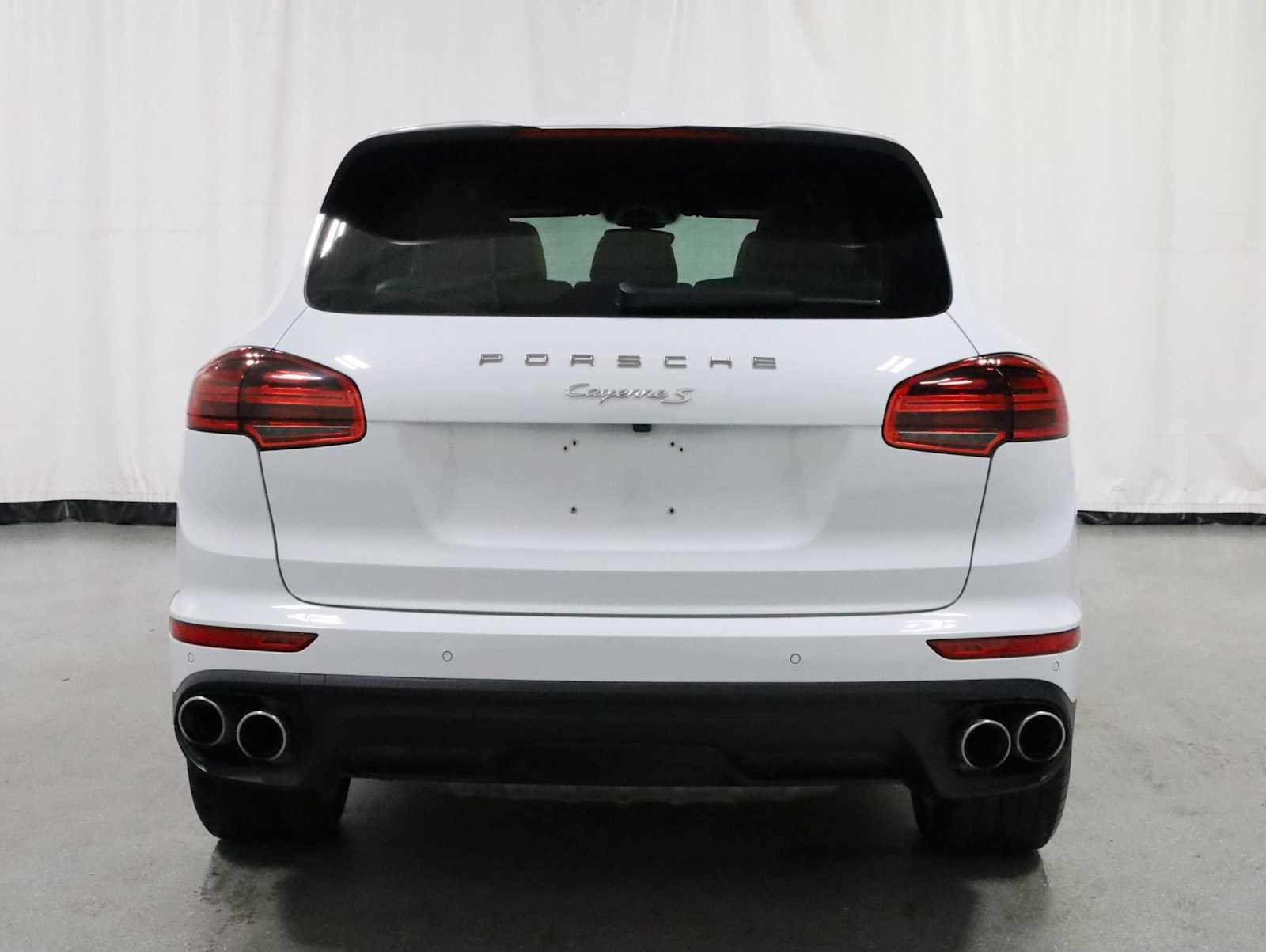 Used 2015 Porsche Cayenne S AWD/4WD image 7