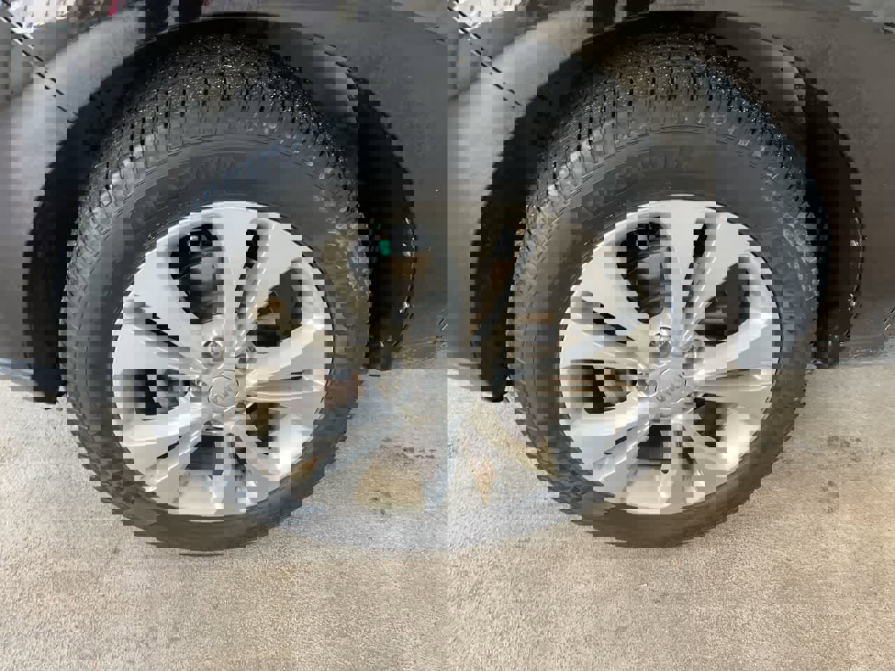 Used 2016 Kia Soul + image 10