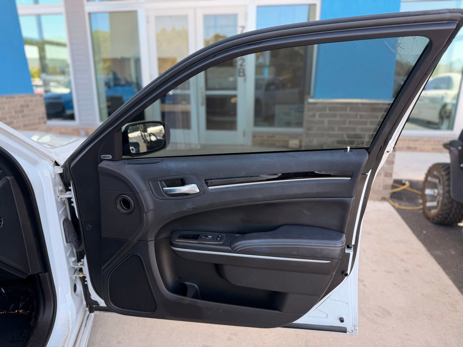 Used 2022 Chrysler 300 S w/ Comfort Group RWD image 25