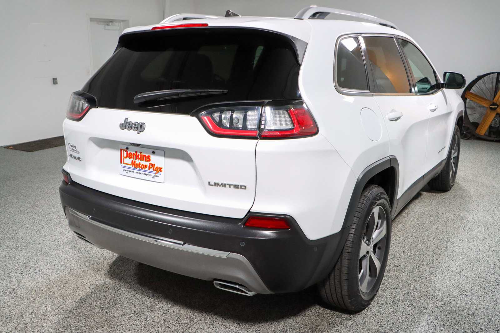 Used 2021 Jeep Cherokee Limited image 7