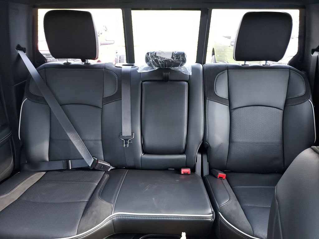 New 2026 RAM 4500 4x4 Crew Cab DRW w/ Laramie Trim Package image 13