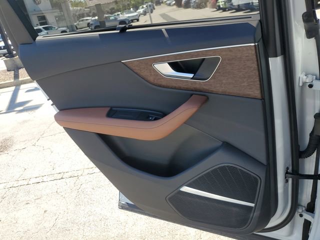 Used 2025 Audi Q7 3.0T Premium Plus w/ Premium Plus Package image 13