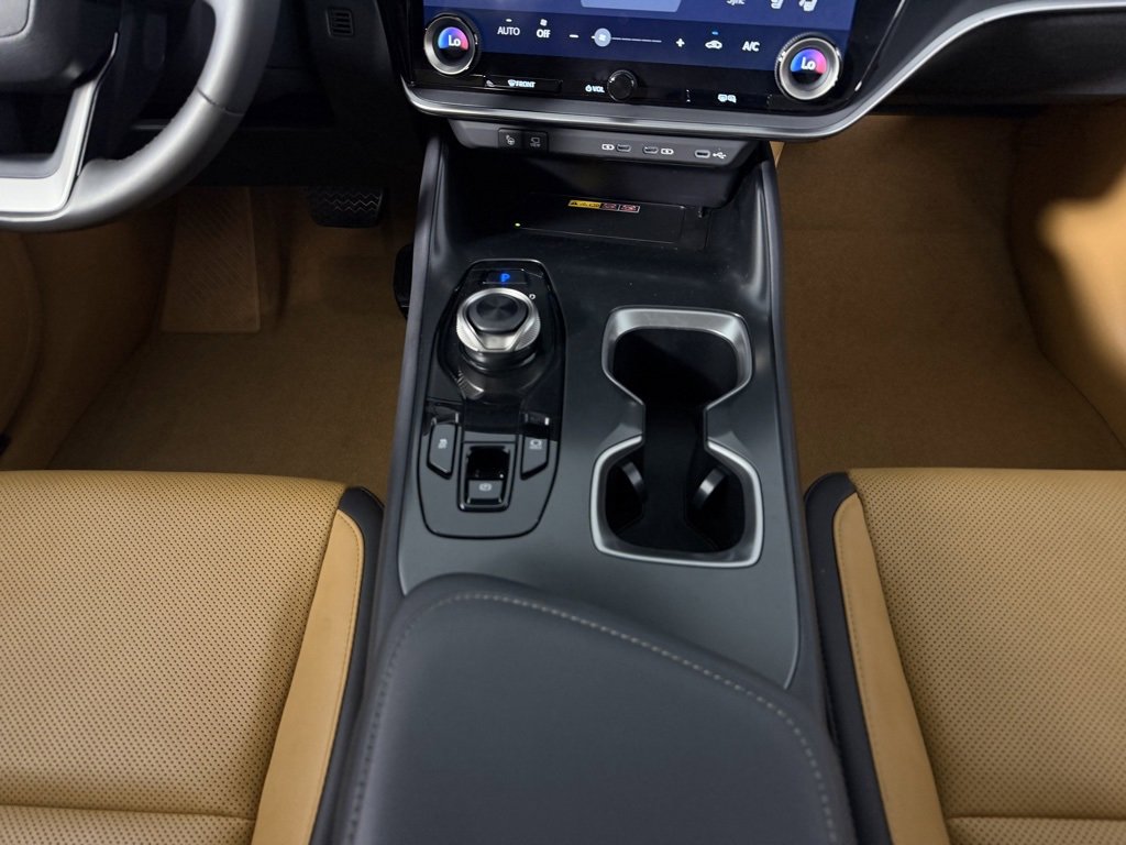 Used 2024 Lexus RZ 300e Premium image 16