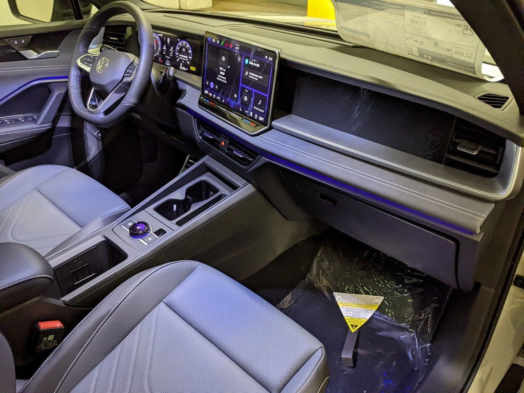 New 2026 Volkswagen Tiguan SE R-Line image 20