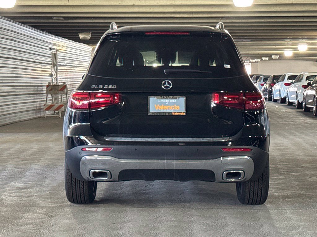 New 2026 Mercedes-Benz GLB 250 image 9