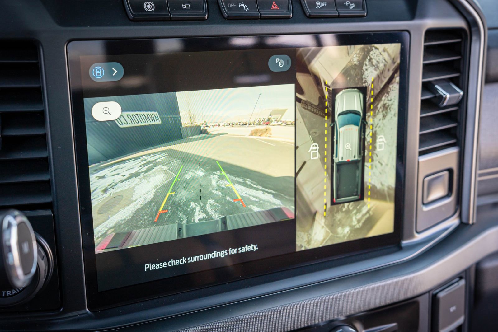 Used 2023 Ford F350 Platinum AWD/4WD image 22