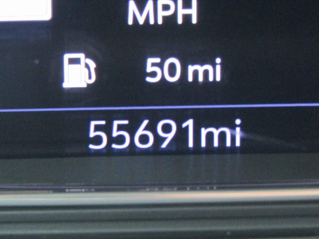 Used 2023 GMC Sierra 3500 Denali w/ Denali Ultimate Package image 35