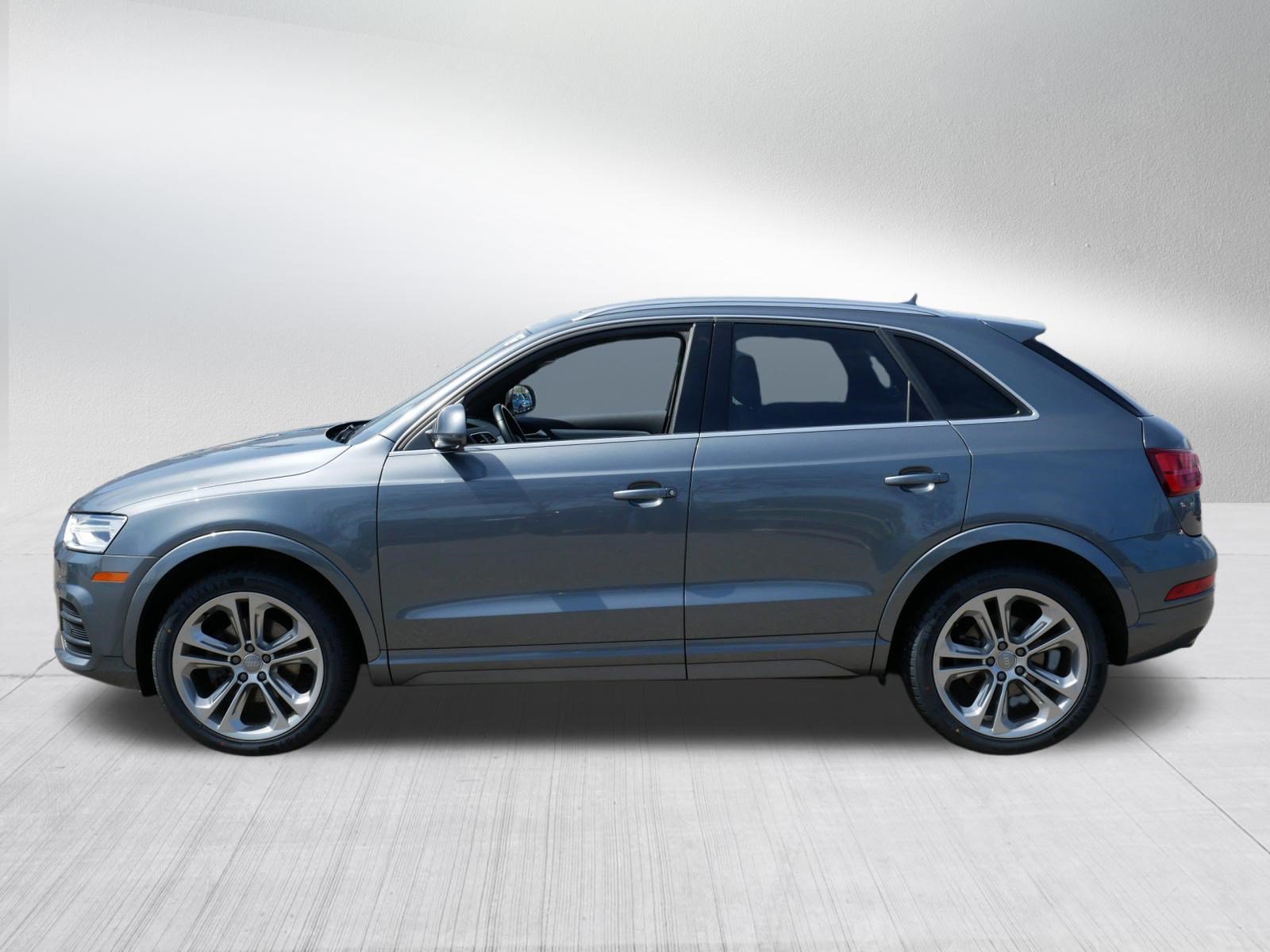 Used 2017 Audi Q3 2.0T Premium Plus w/ Premium Plus Package AWD/4WD image 4