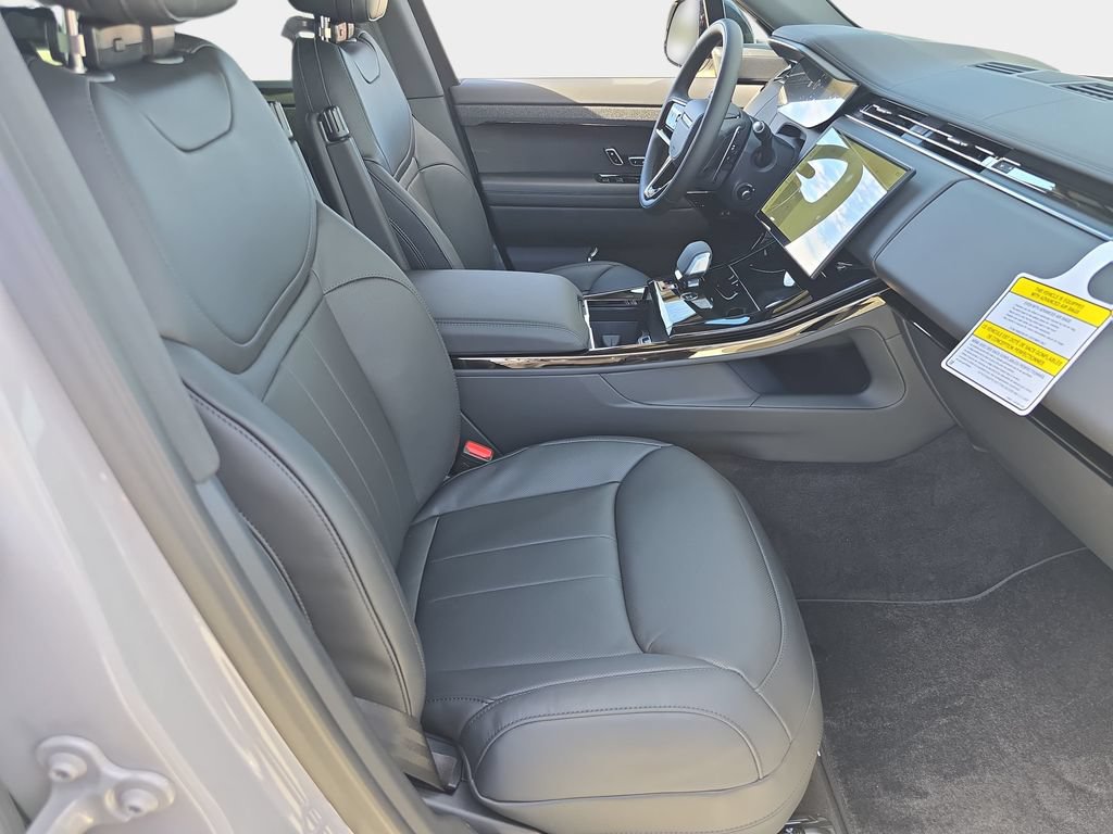 New 2027 Land Rover Range Rover Sport Dynamic SE AWD/4WD image 10