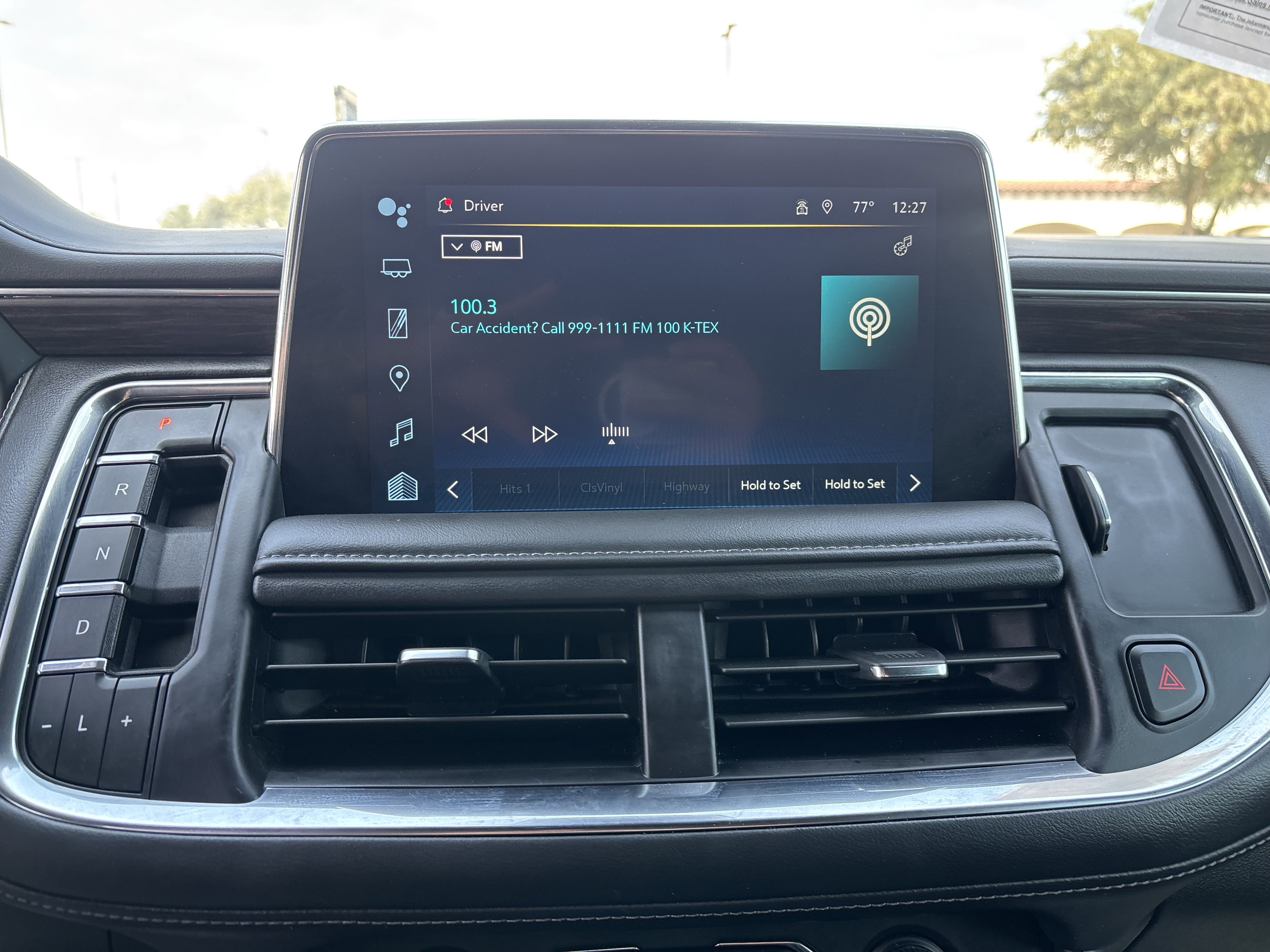 Used 2024 Chevrolet Tahoe Z71 w/ Luxury Package image 38